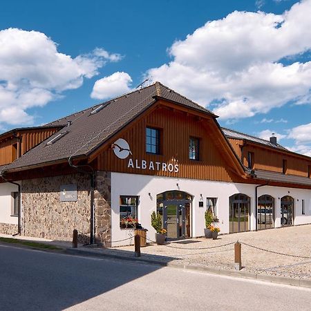 Jbx Resort Hotel Albatros Přední Výtoň Екстериор снимка