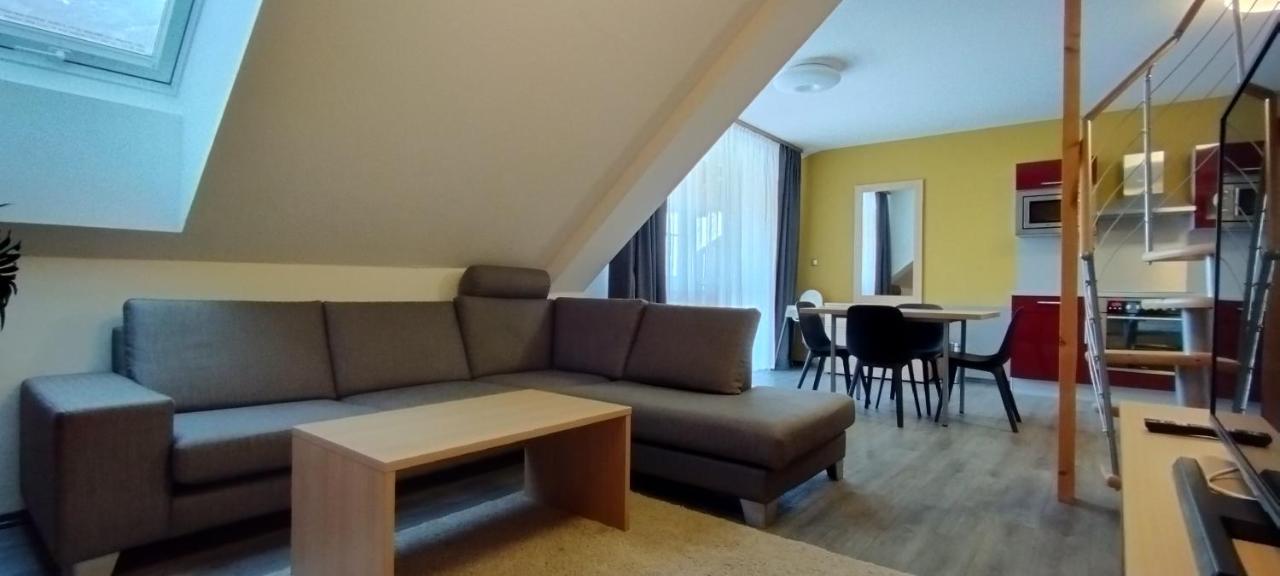 Jbx Resort Hotel Albatros Přední Výtoň Екстериор снимка