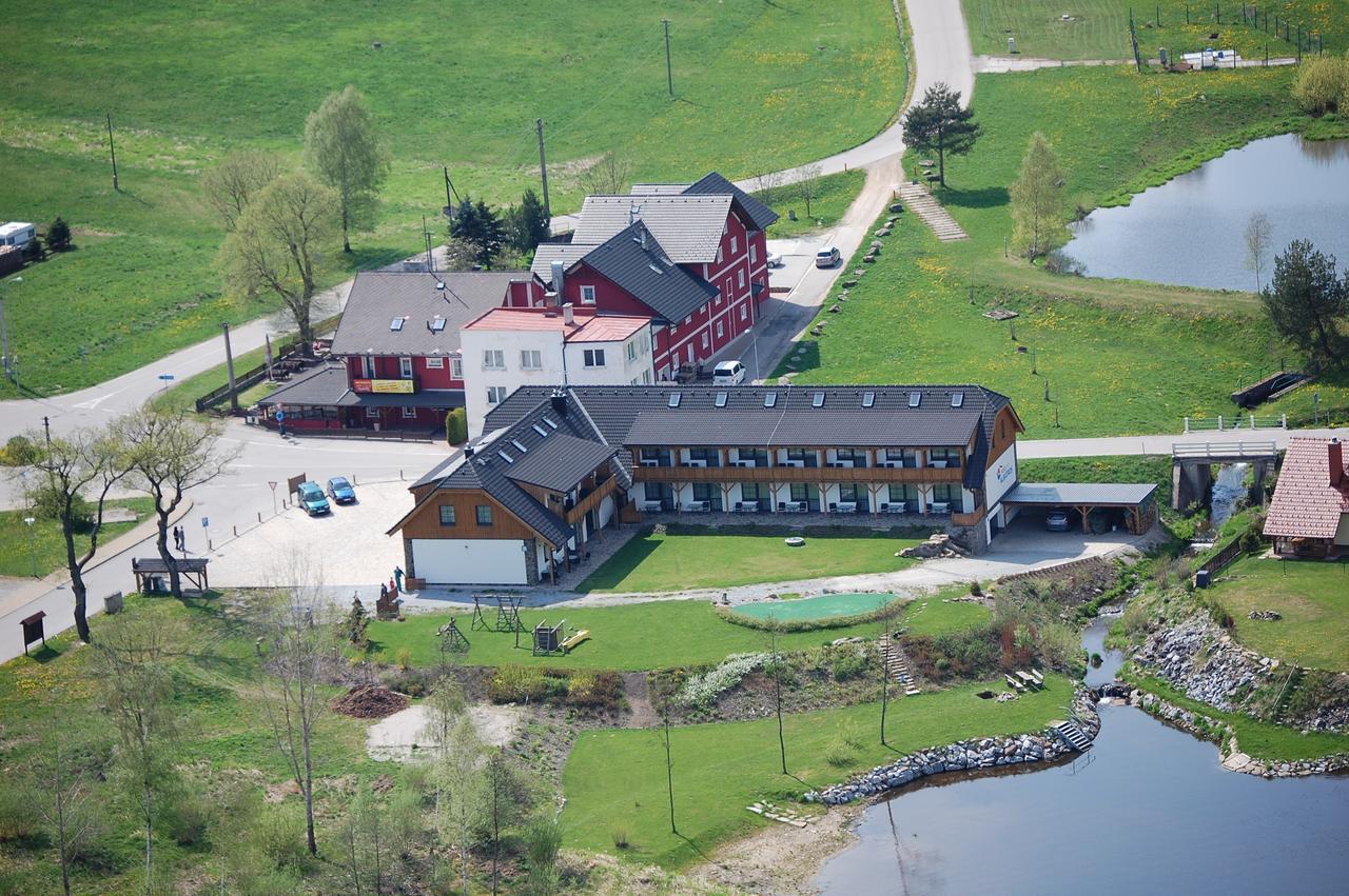 Jbx Resort Hotel Albatros Přední Výtoň Екстериор снимка