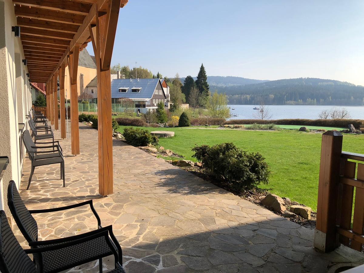 Jbx Resort Hotel Albatros Přední Výtoň Екстериор снимка