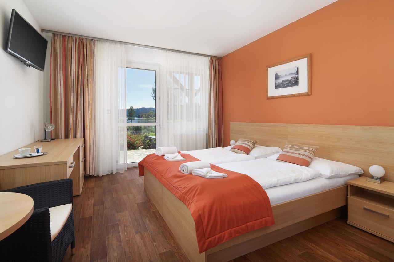 Jbx Resort Hotel Albatros Přední Výtoň Екстериор снимка