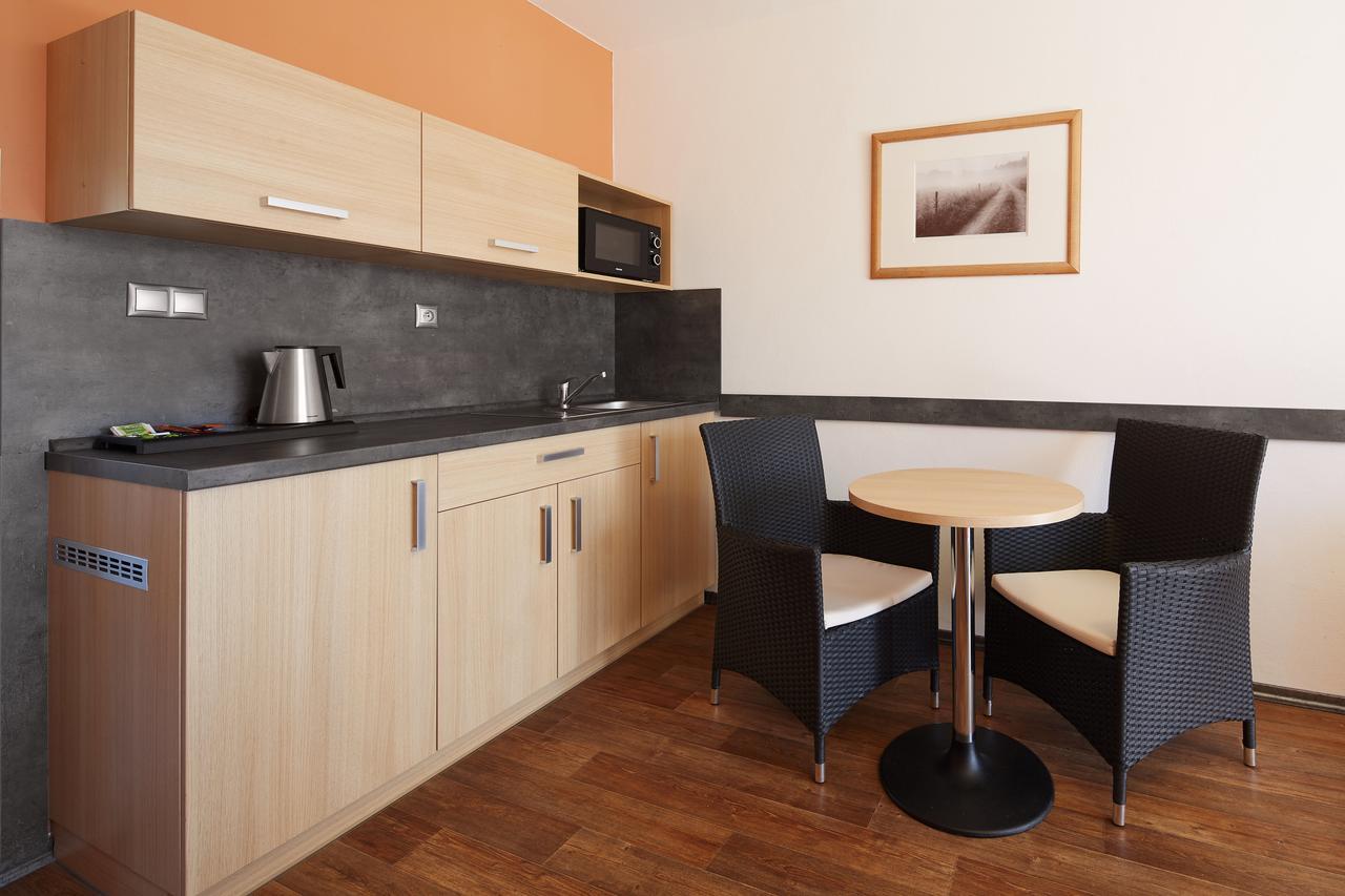 Jbx Resort Hotel Albatros Přední Výtoň Екстериор снимка