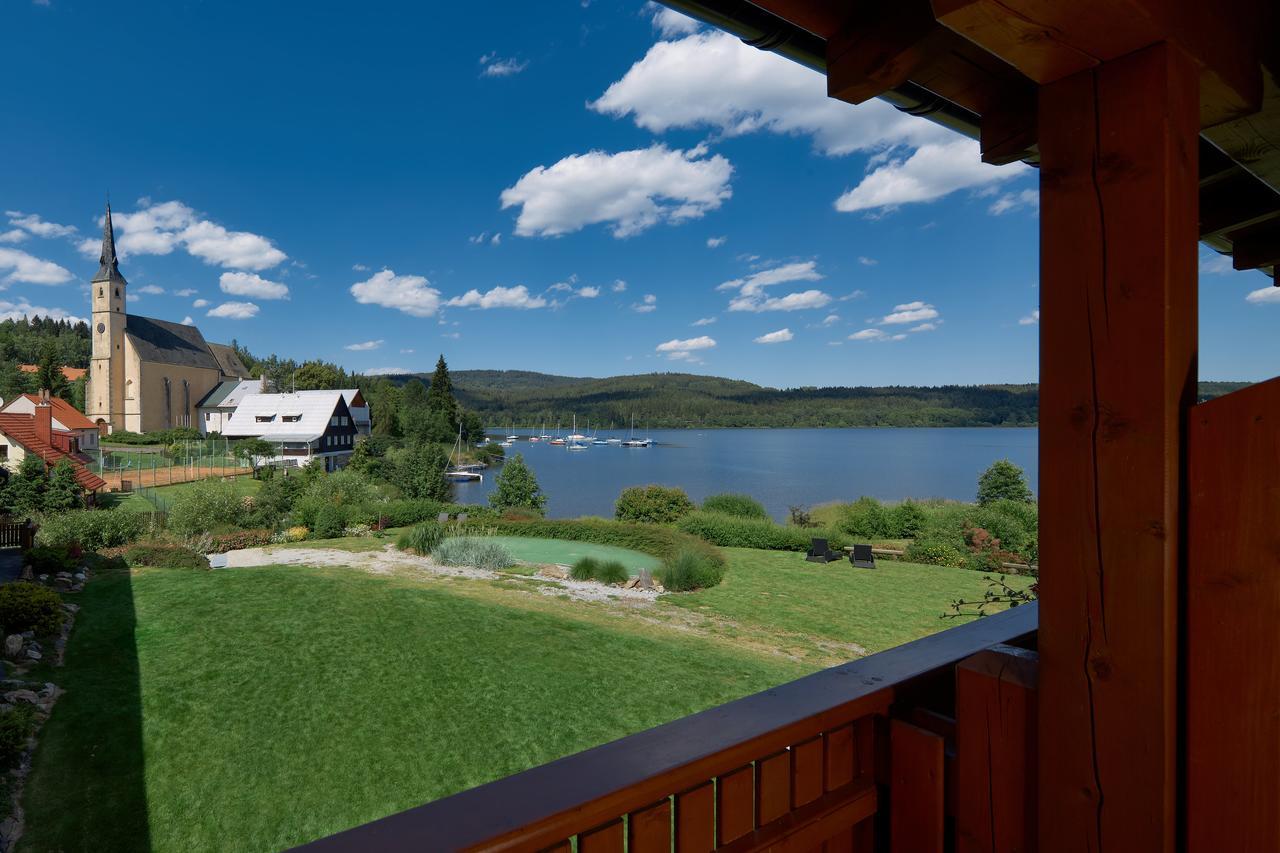 Jbx Resort Hotel Albatros Přední Výtoň Екстериор снимка